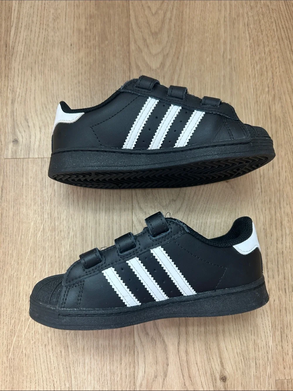 Adidas Superstar CF C Velcro Sneakers Gold Foil Size 10 EUC